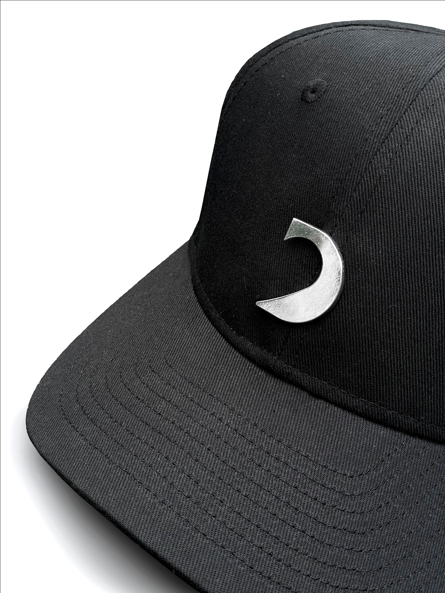 * PRÉVENTE* CASQUETTE NOIR